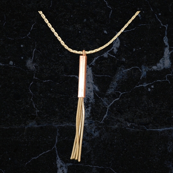 Native Am Thunderbird/Feather/Whip Charm Necklace - Picture 7 of 16